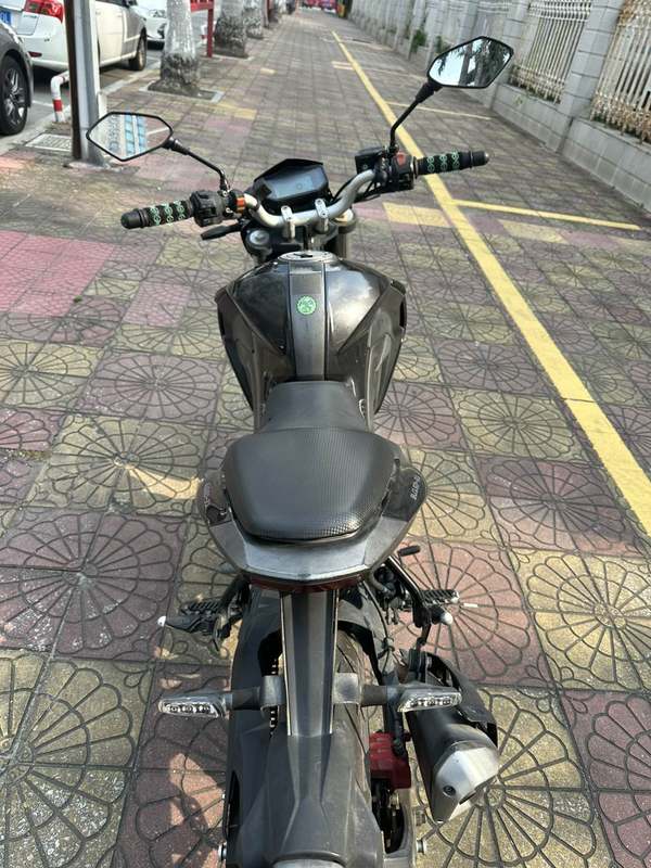 二手贝纳利小迅龙 BN150S