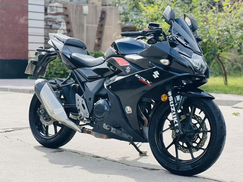 二手豪爵铃木GSX250R