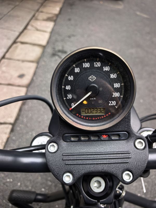 二手哈雷戴维森Iron883 硬汉