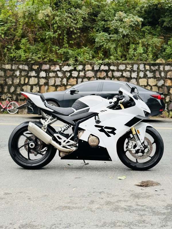 二手张雪机车500RR
