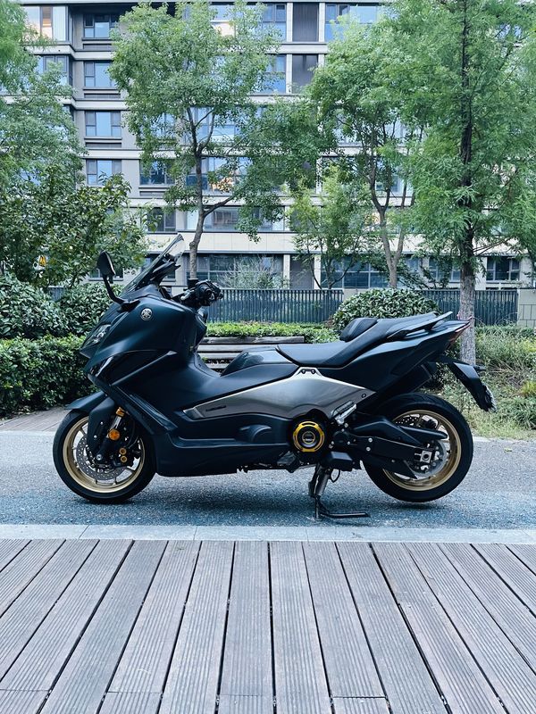 二手雅马哈TMAX