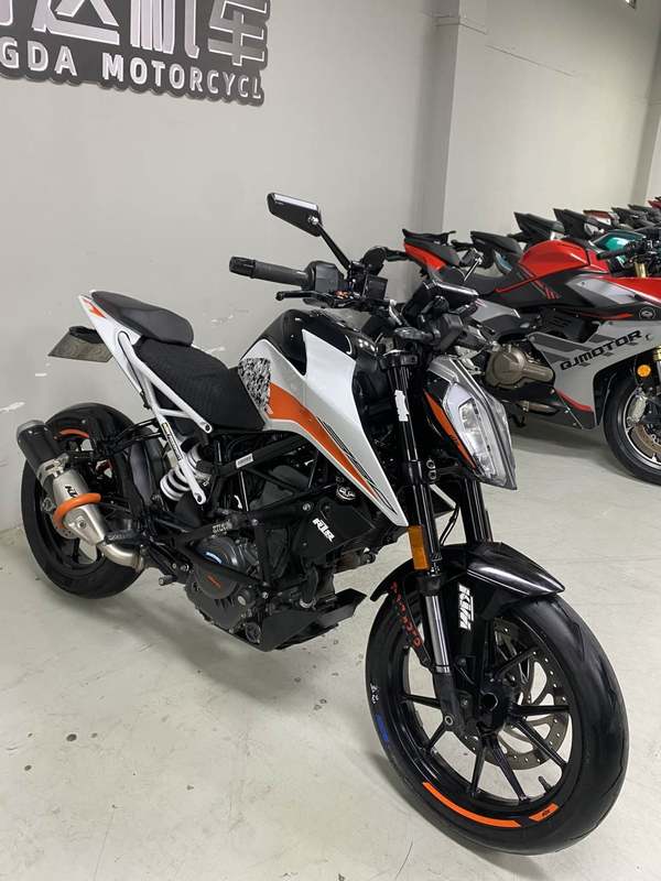 二手KTMR2R390 Duke