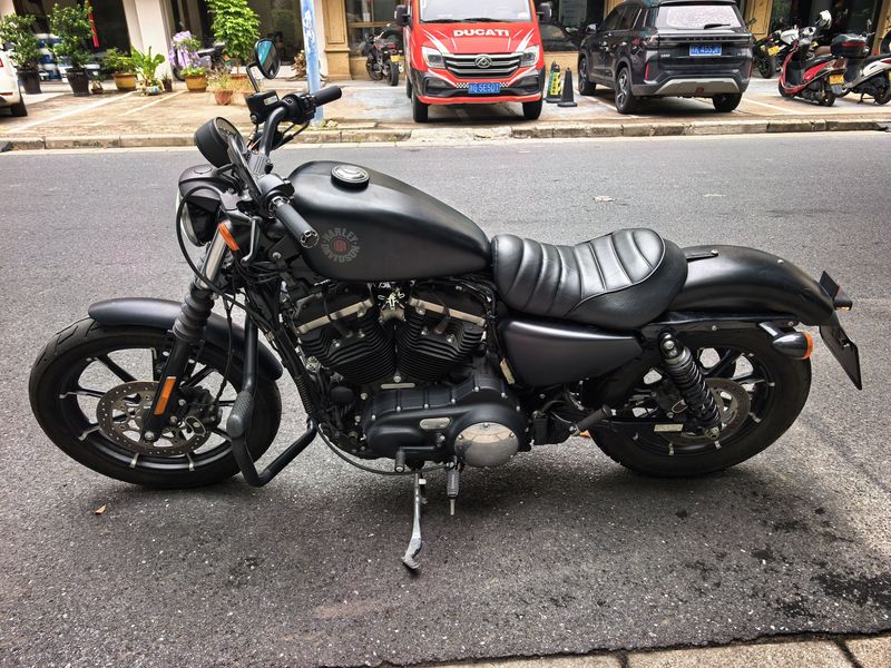 二手哈雷戴维森Iron883 硬汉