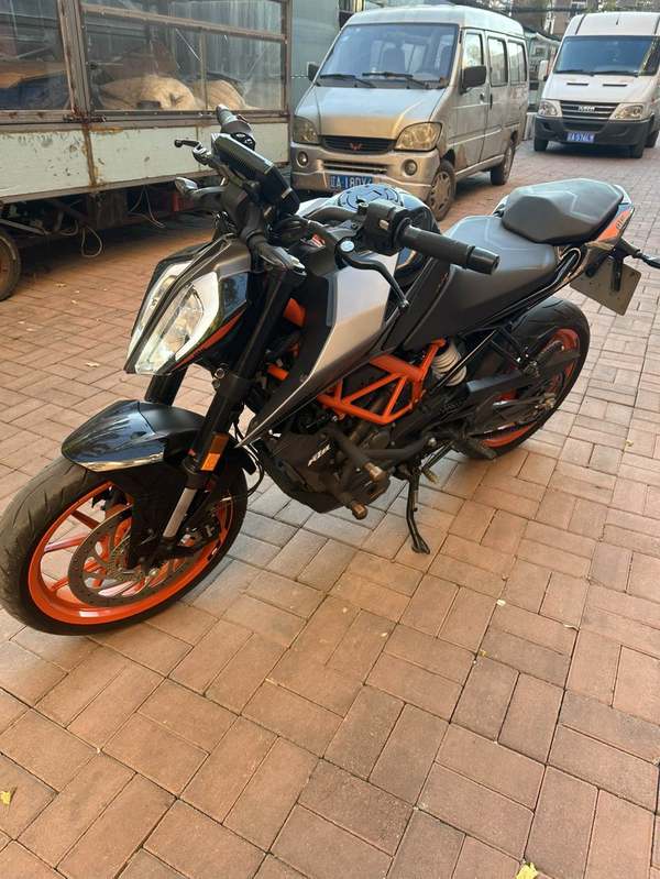 二手KTMR2R390 Duke