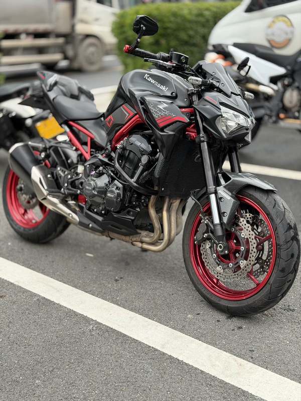 二手川崎Z900