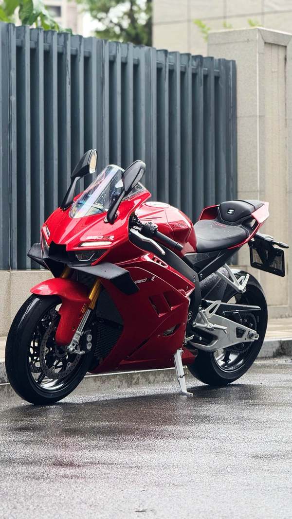 二手张雪机车820RR