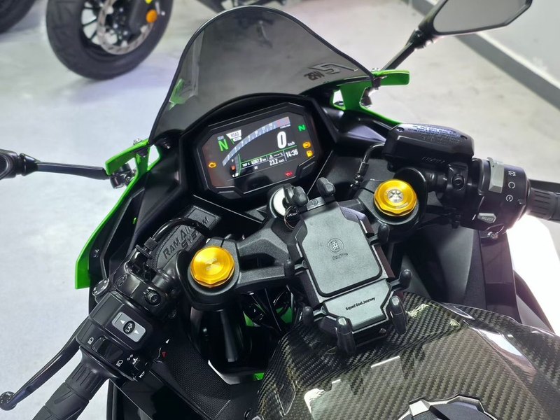 二手川崎ZX-4R