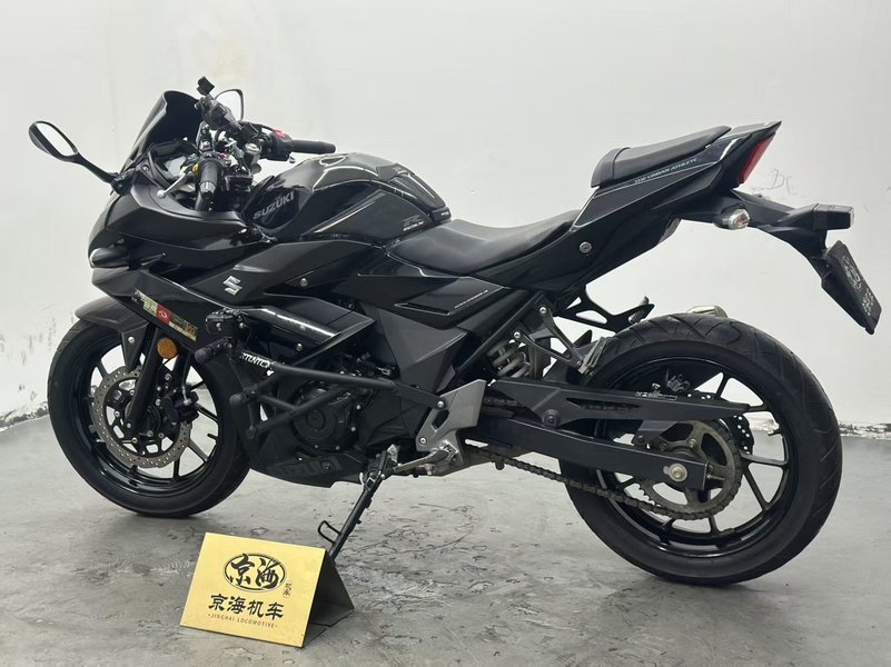 二手豪爵铃木GSX250R