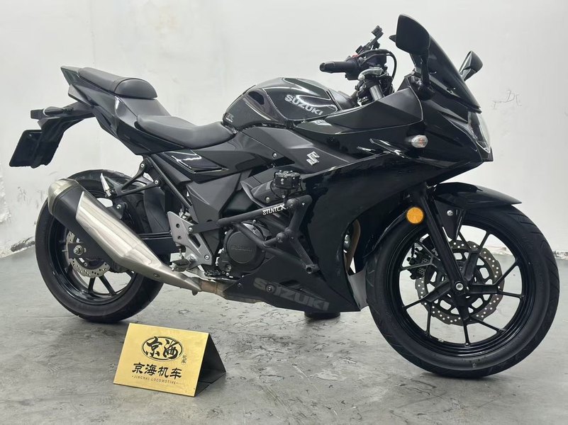 二手豪爵铃木GSX250R