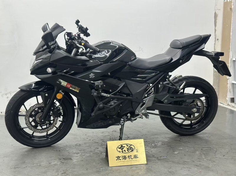二手豪爵铃木GSX250R