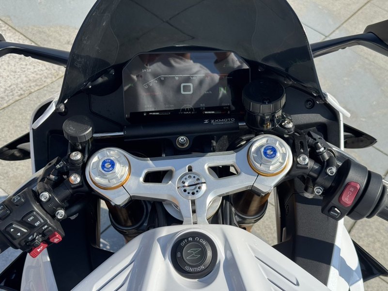 二手张雪机车820RR