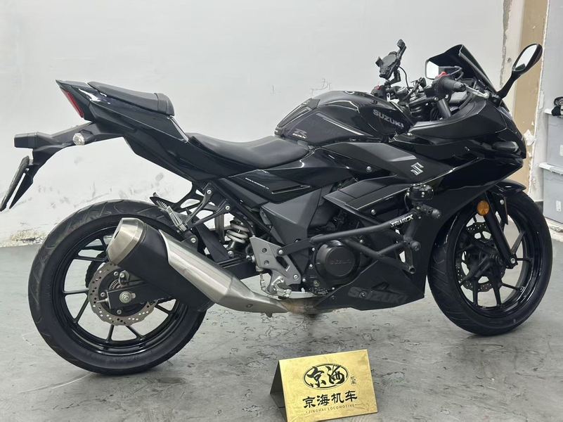 二手豪爵铃木GSX250R