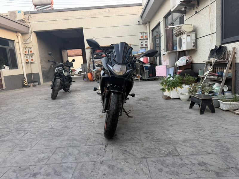 二手豪爵铃木GSX250R
