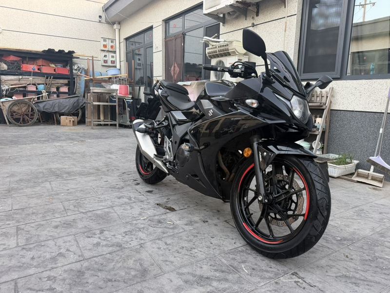 二手豪爵铃木GSX250R