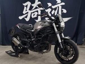 二手贝纳利幼狮 Leoncino 800