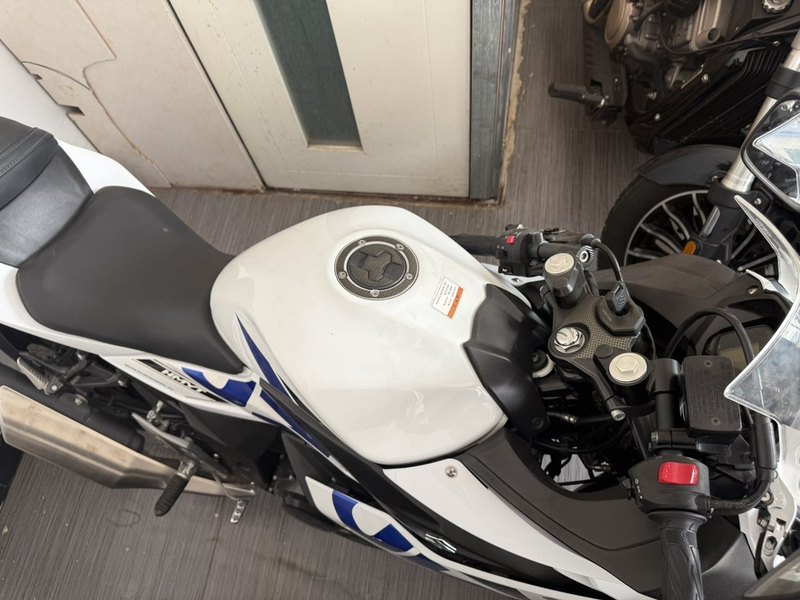二手豪爵铃木GSX250R