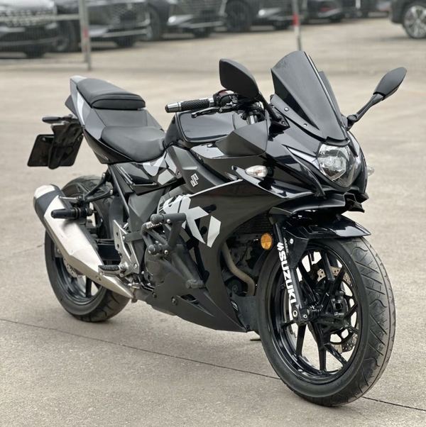 二手豪爵铃木GSX250R