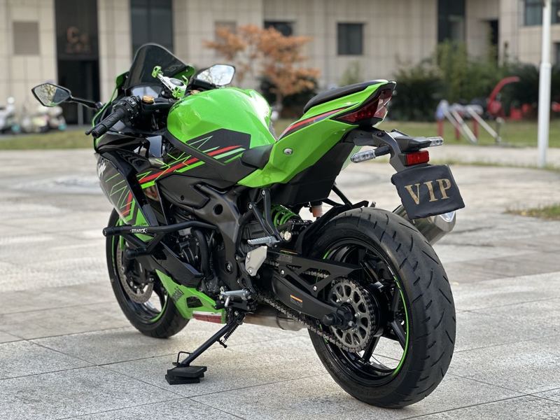 二手川崎ZX-4R