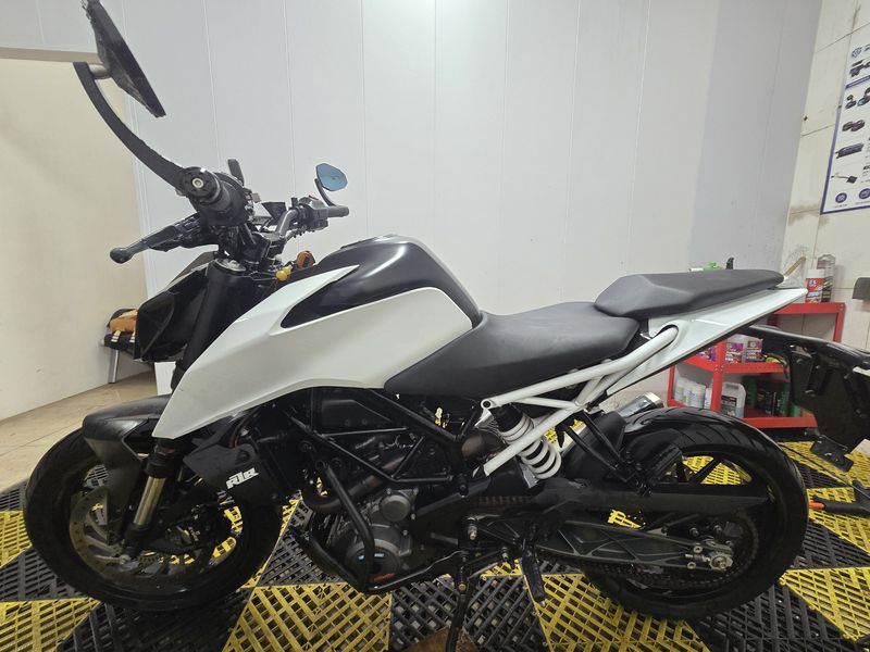 二手KTMR2R390 Duke