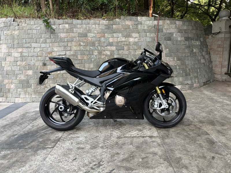 二手张雪机车500RR