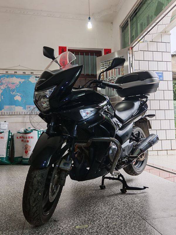 二手铃木GW 250F Inazuma 