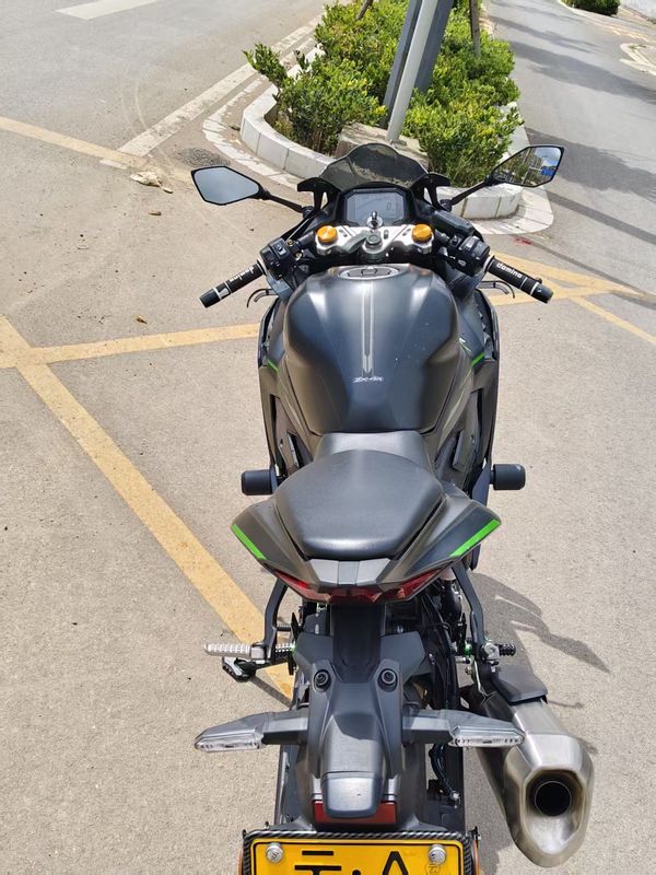 二手川崎ZX-4R