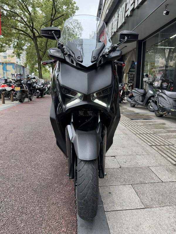二手雅马哈XMAX
