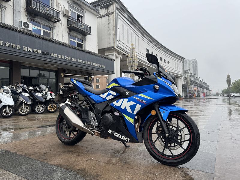 二手豪爵铃木GSX250R