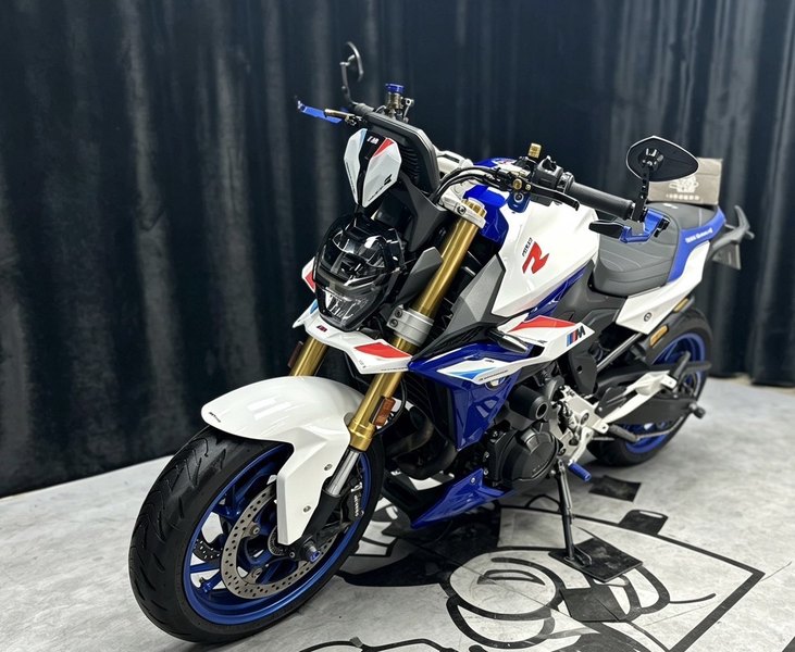二手宝马F 900 R