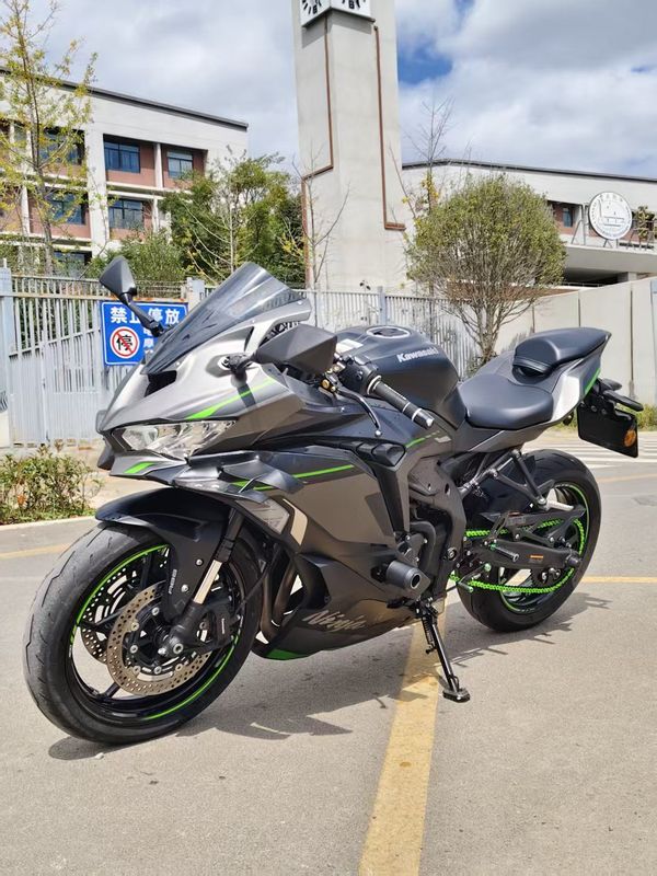 二手川崎ZX-4R