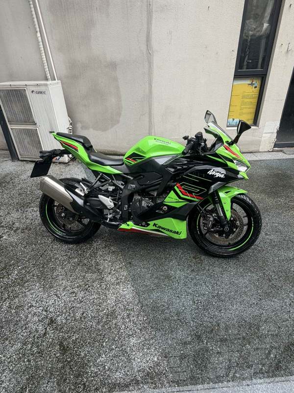 二手川崎ZX-4R
