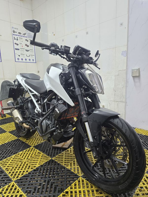 二手KTMR2R390 Duke