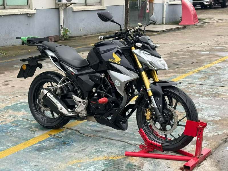 二手五羊本田CB190R 暴锋眼