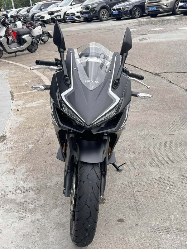 二手本田CBR400R