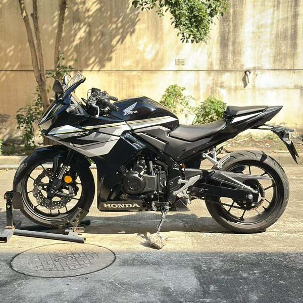二手本田CBR400R