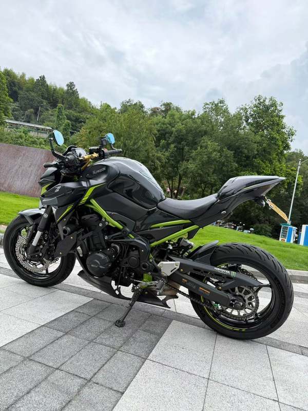 二手川崎Z900