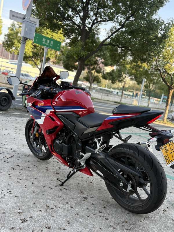 二手本田CBR400R