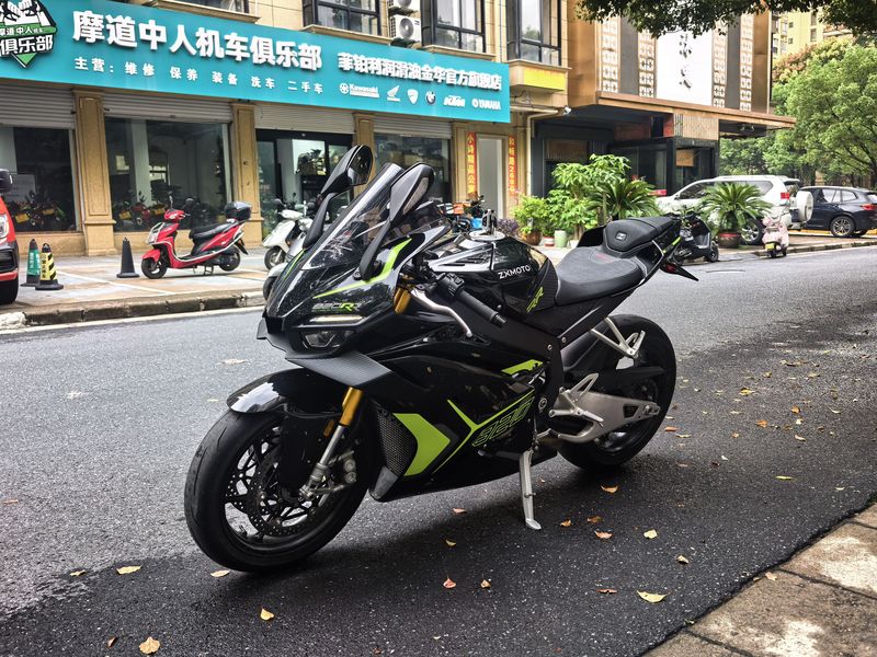 二手张雪机车820RR