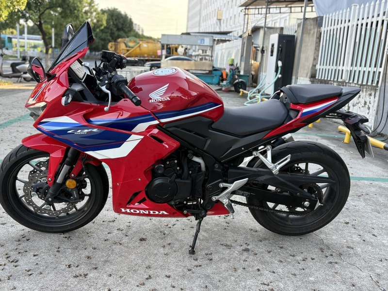 二手本田CBR400R
