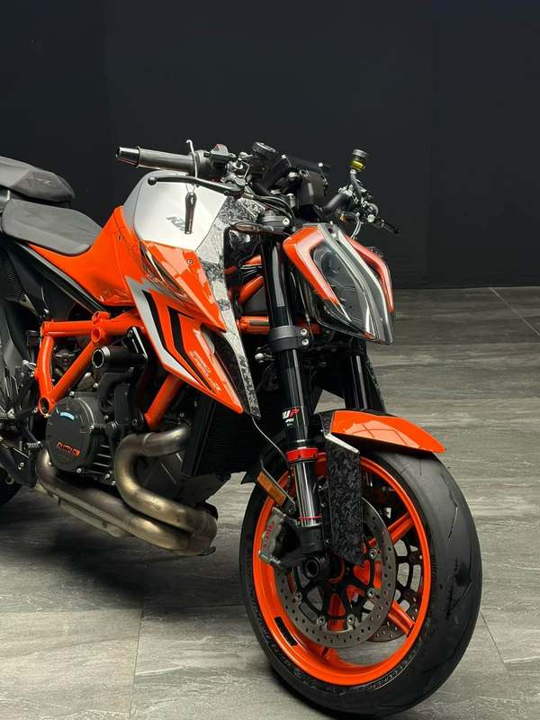 二手KTMR2R1290 Super Duke