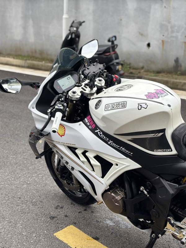 二手QJMOTOR赛800