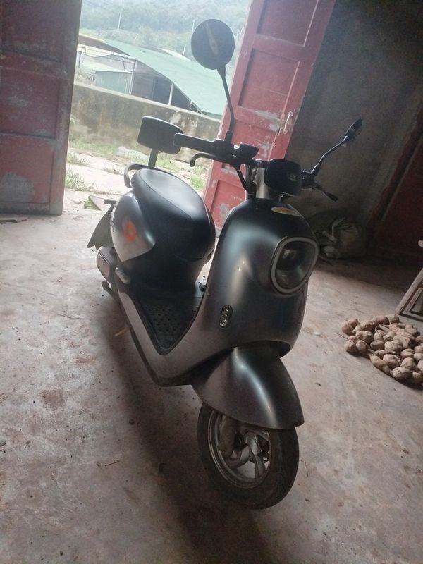 二手雅迪冠能 M20
