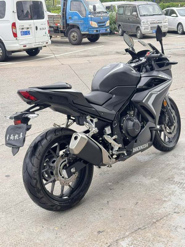 二手本田CBR400R