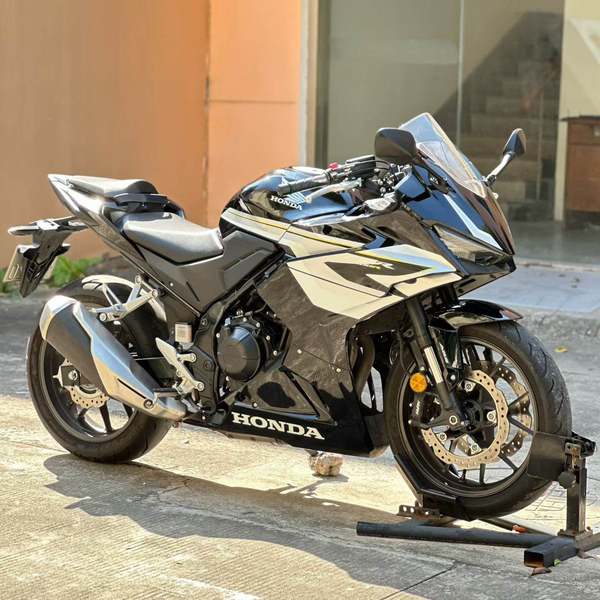 二手本田CBR400R