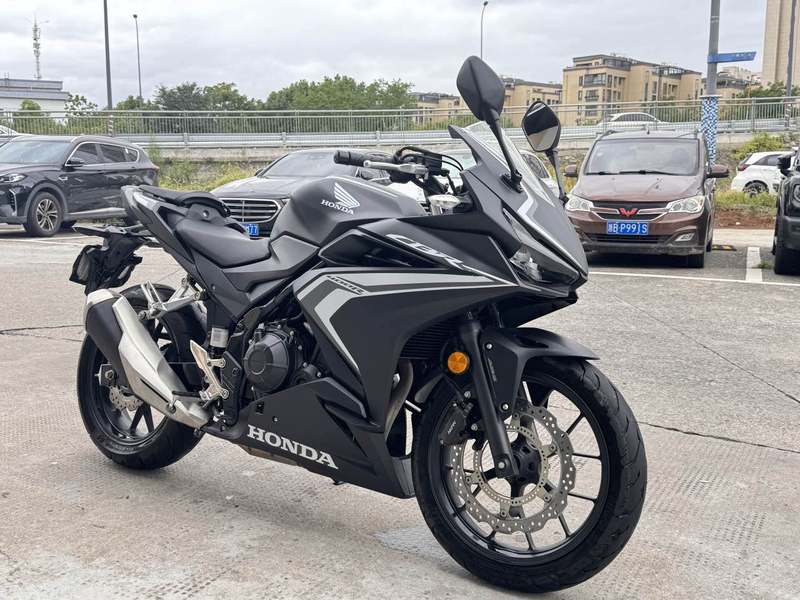 二手本田CBR400R