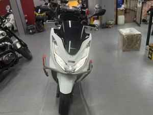 二手五羊本田PCX