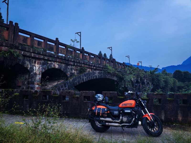 二手QJMOTOR闪300