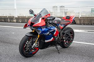 二手本田CBR 1000 RR-R