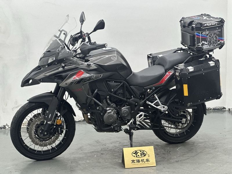 二手贝纳利金鹏 TRK502