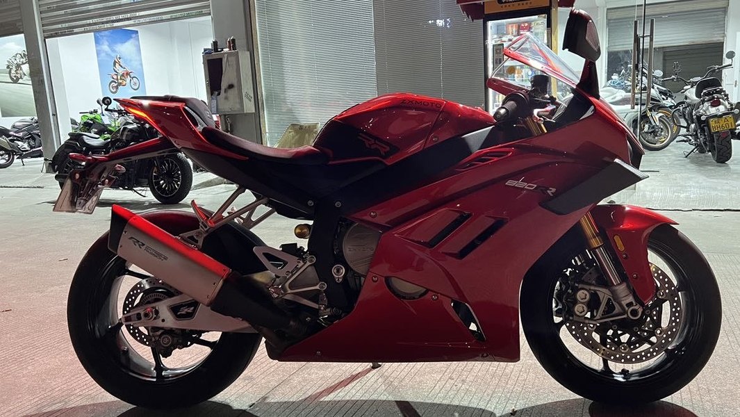 二手张雪机车820RR